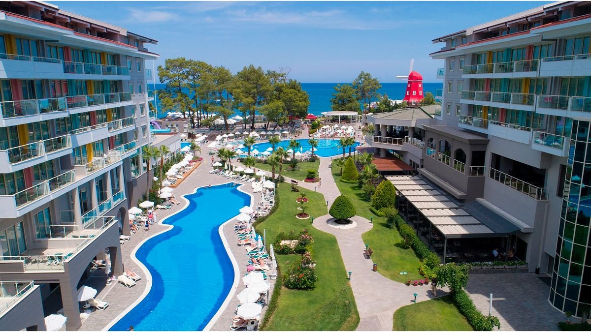 Akra Kemer
