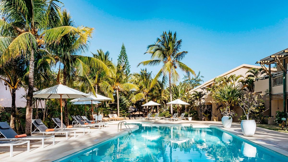 Hotel Friday Attitude