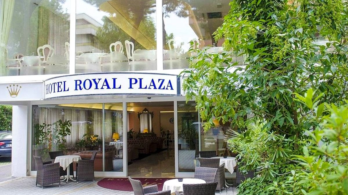 Royal Plaza