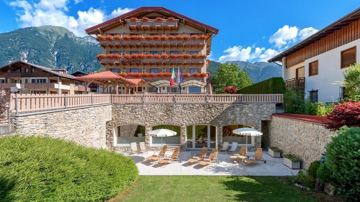 Beverly Alps Hotel & Spa