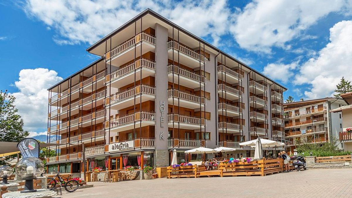 Hotel K2