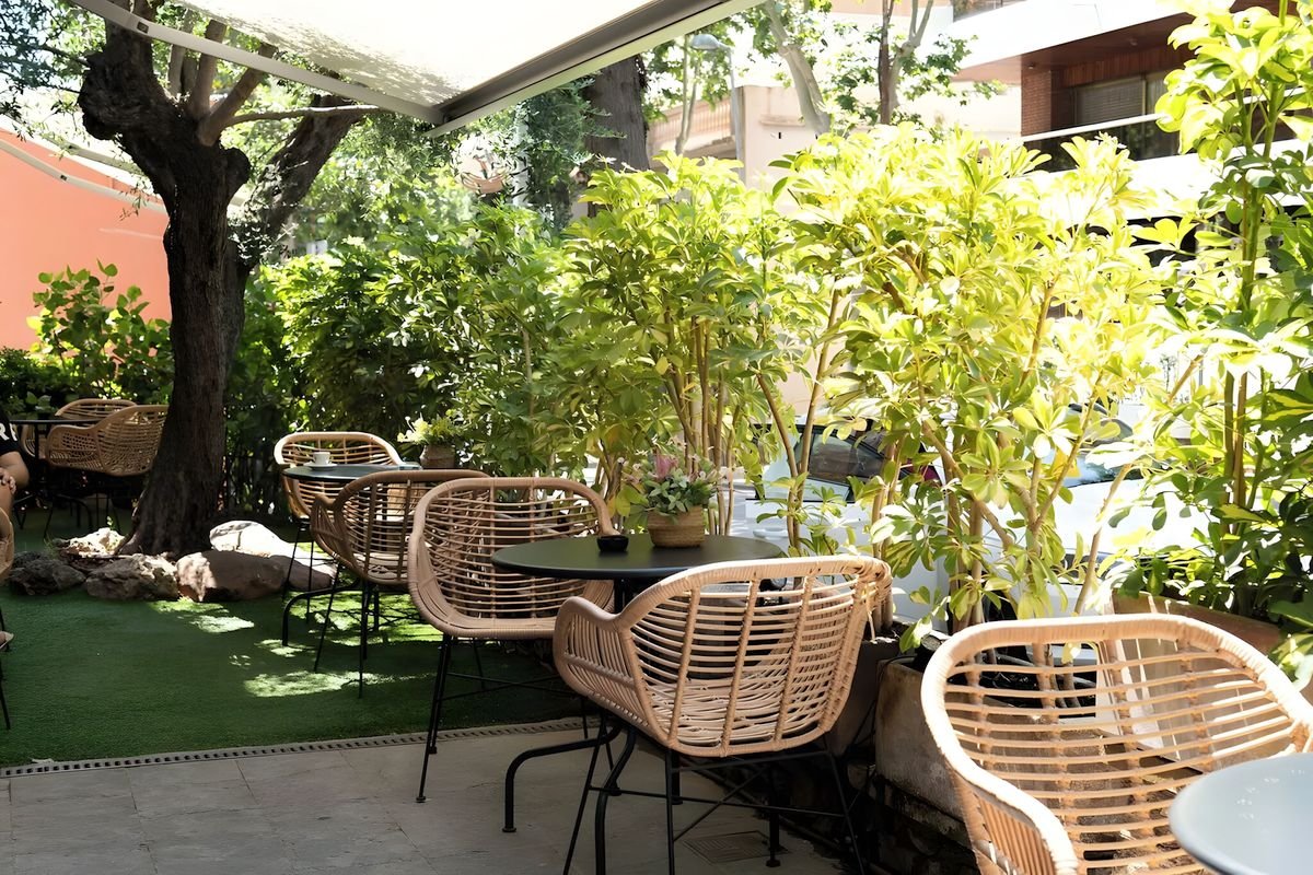 Hotel Tres Torres Atiram