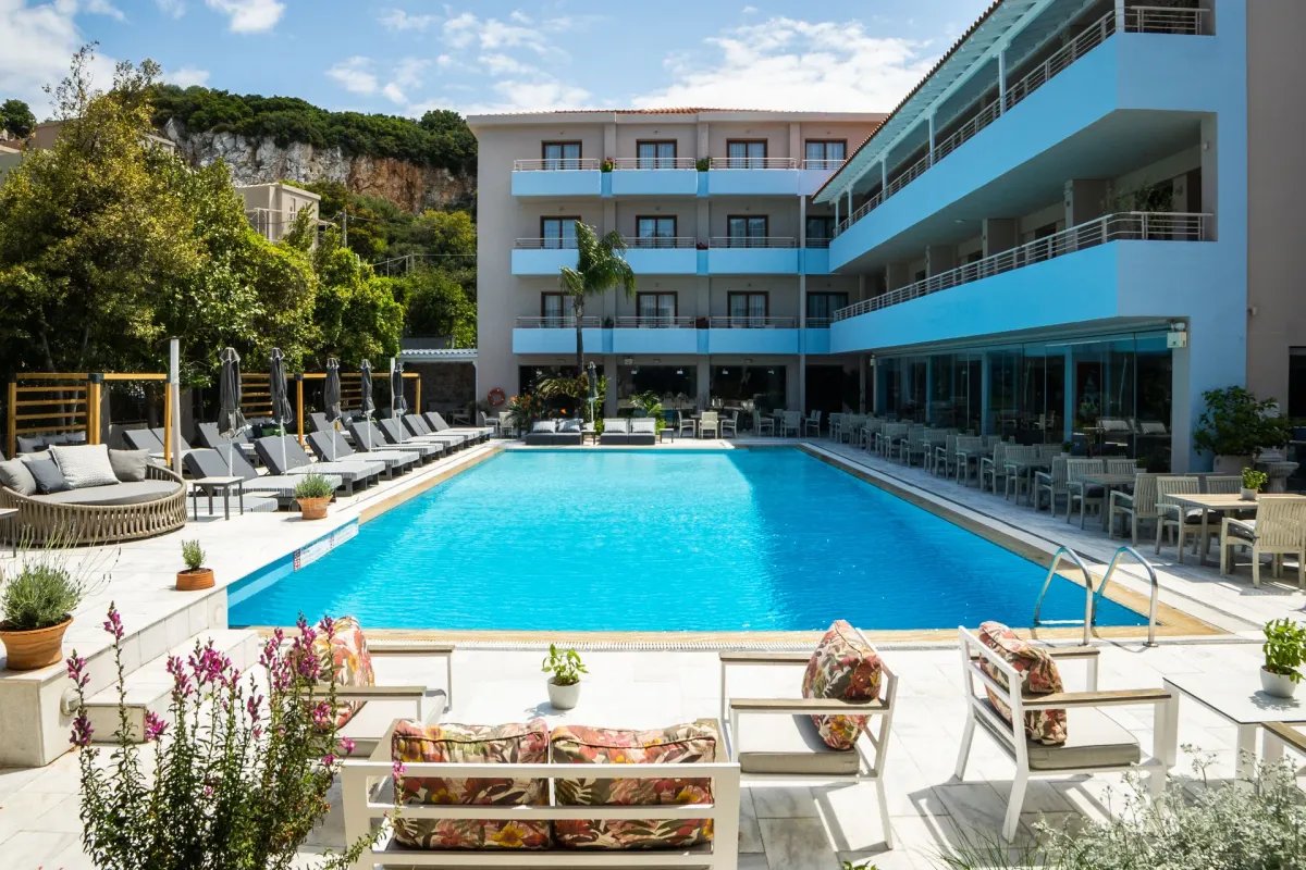 Hotel La Piscine Art