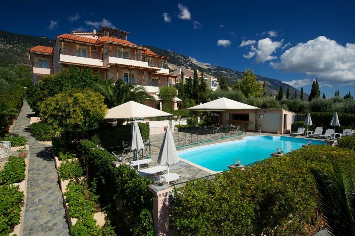 Nostos Studios and Apartments