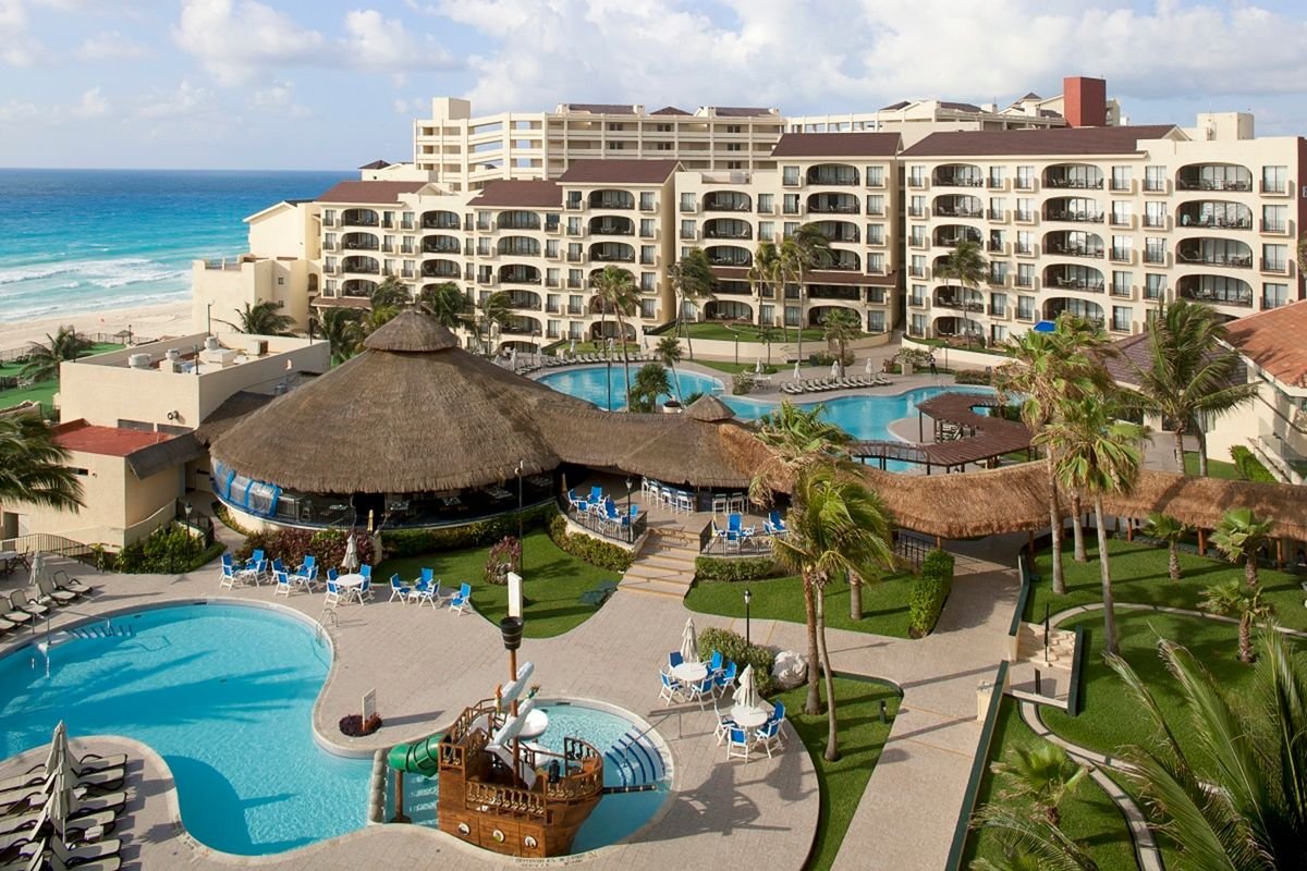 Hotel Emporio Cancún