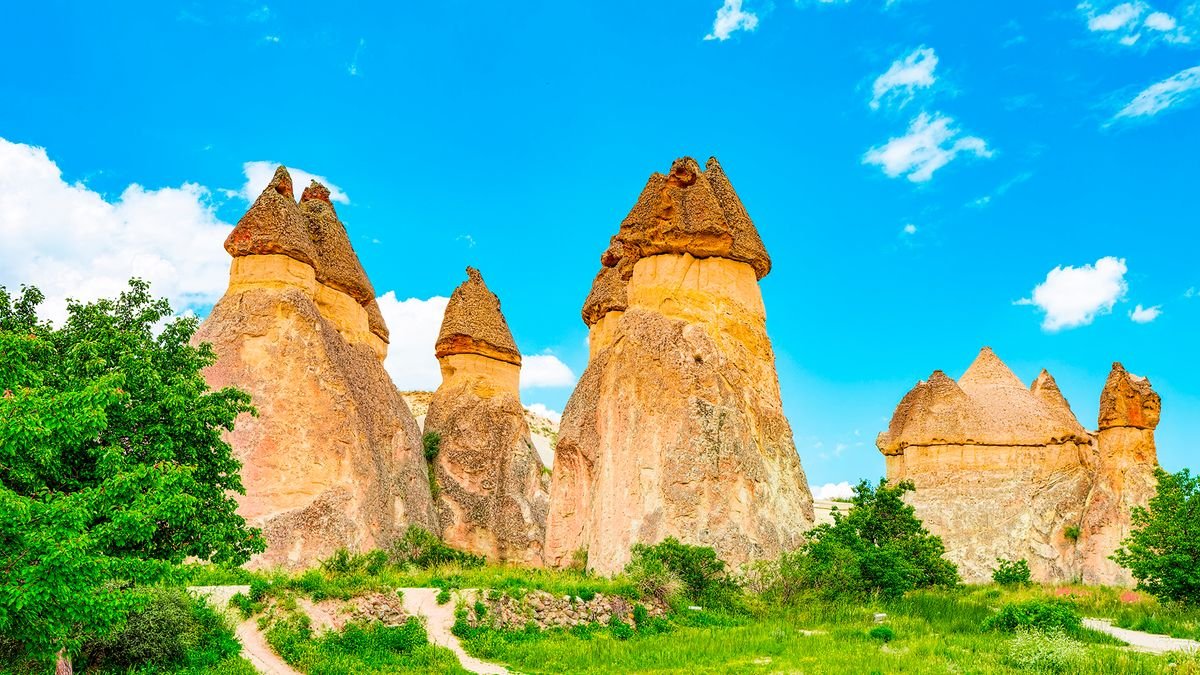 Kapadocja – Kraina Skalnych Cudów i Derwiszów