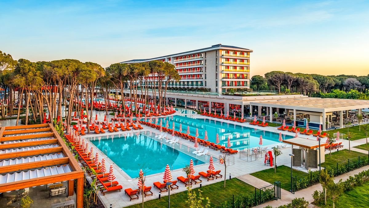 Trendy Perge Resort & Suites
