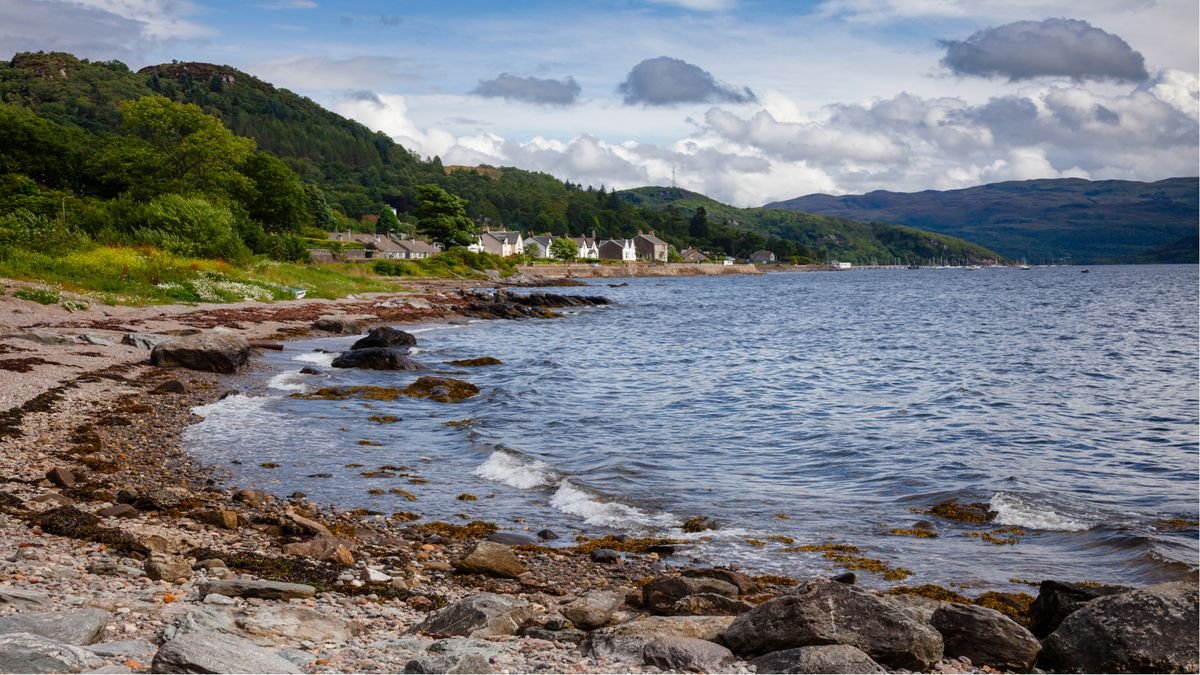  Tighnabruaich