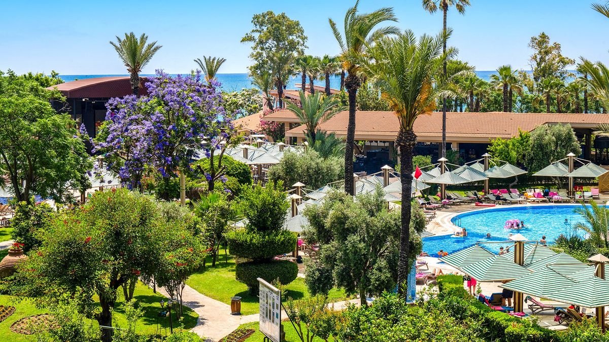 Belconti Resort Hotel 