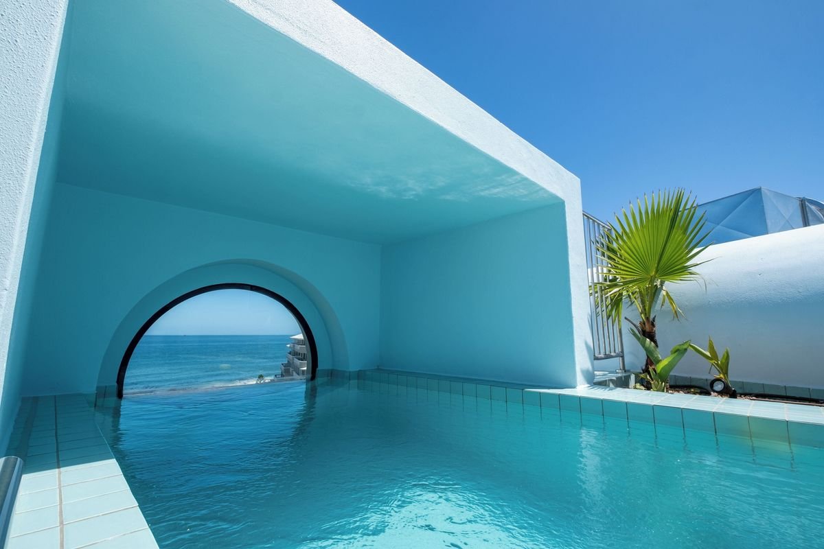 Hotel The Tropicana