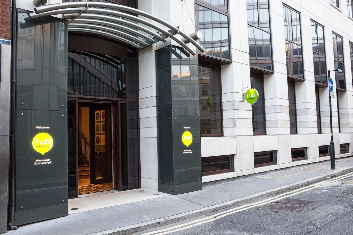 Hotel hub by Premier Inn London Westminster, St James's Park