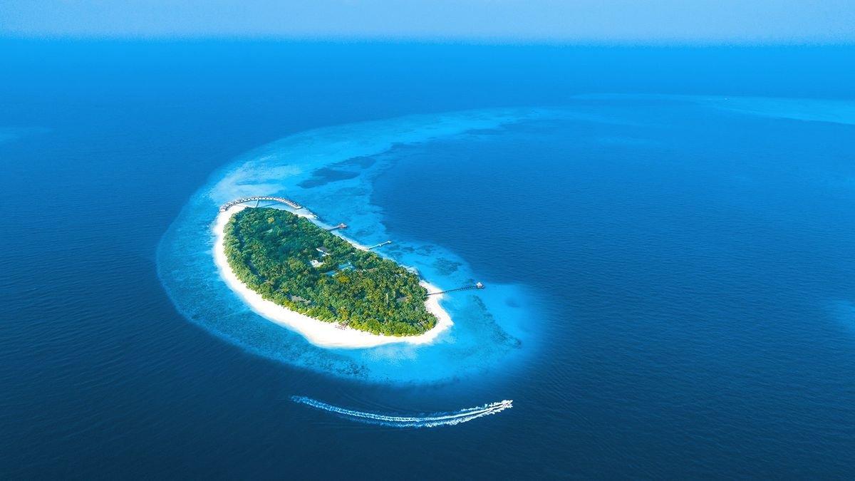 NH Collection Maldives Reethi Resort