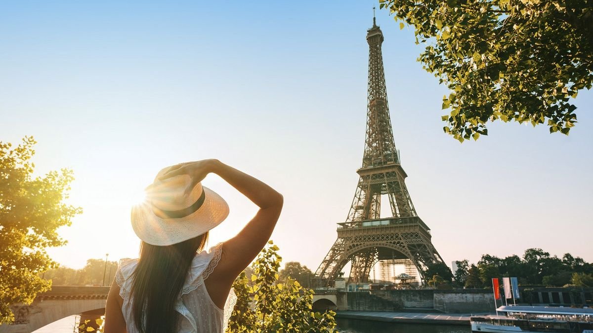 Paryż nad Sekwaną, zamki nad Loarą