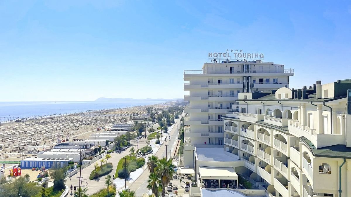 YES Hotel Touring & Spa