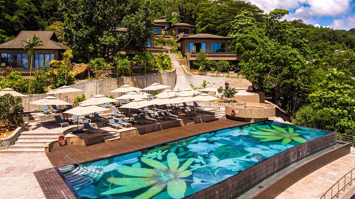 Gardens Hill Resort & Spa