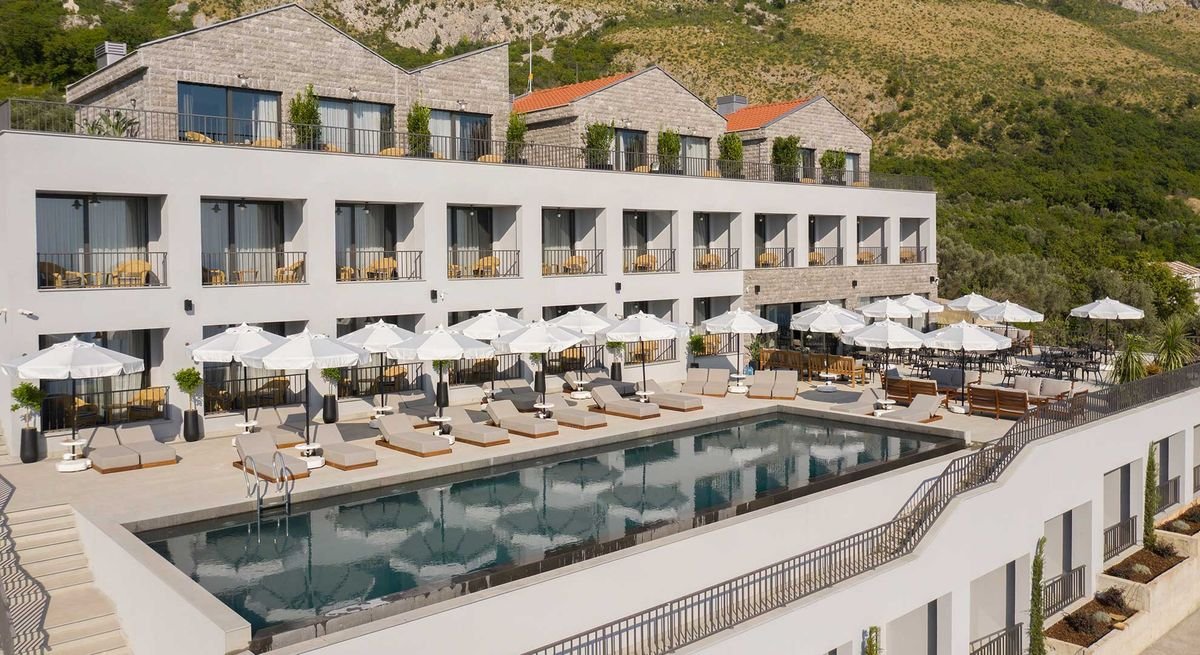 Vivid Blue Serenity Resort