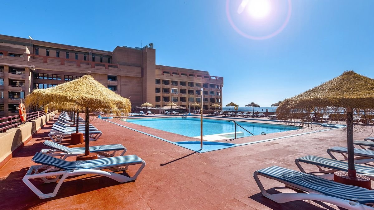 Hotel Las Palmeras Affiliated by Fergus