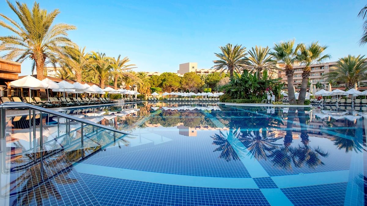 Hotel Crystal Tat Beach