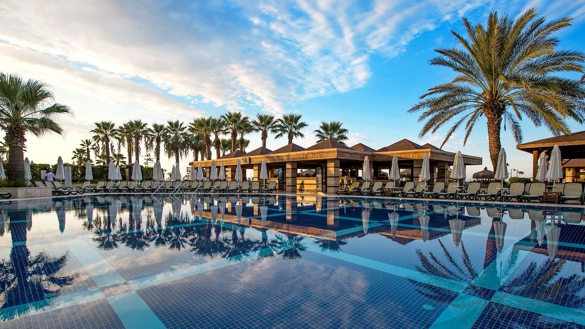 Hotel Crystal Tat Beach