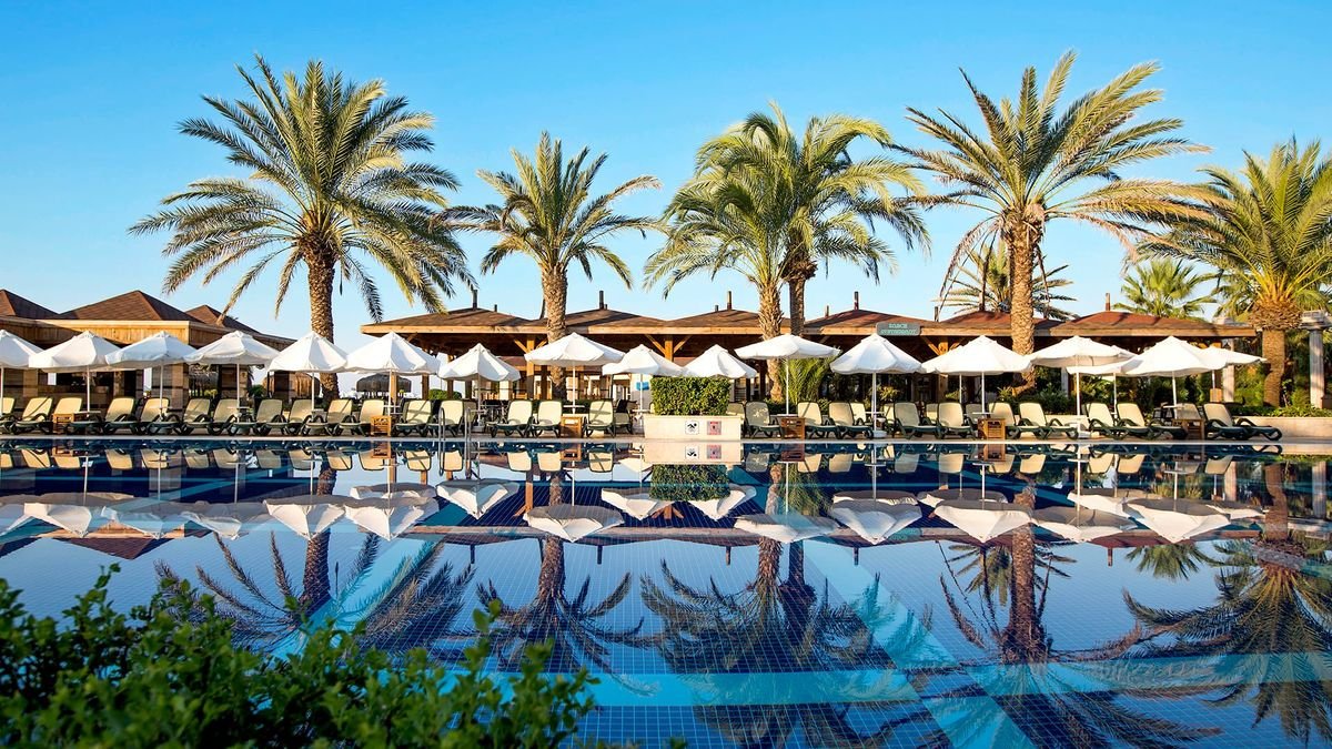 Hotel Crystal Tat Beach