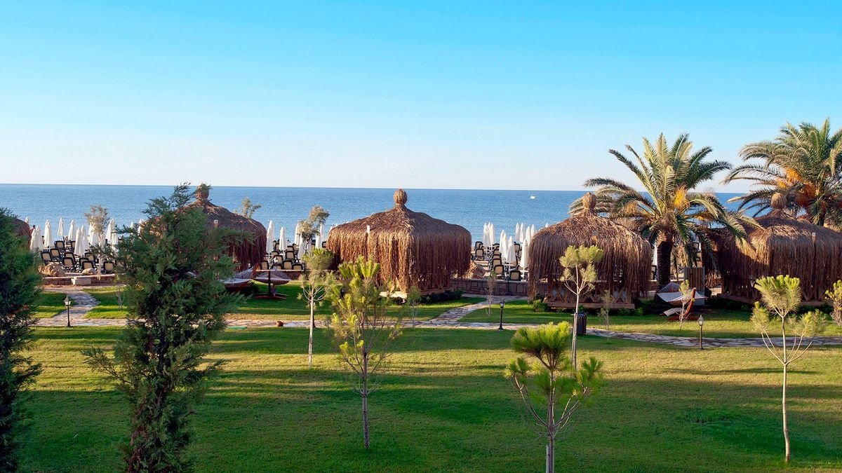 Hotel Crystal Tat Beach
