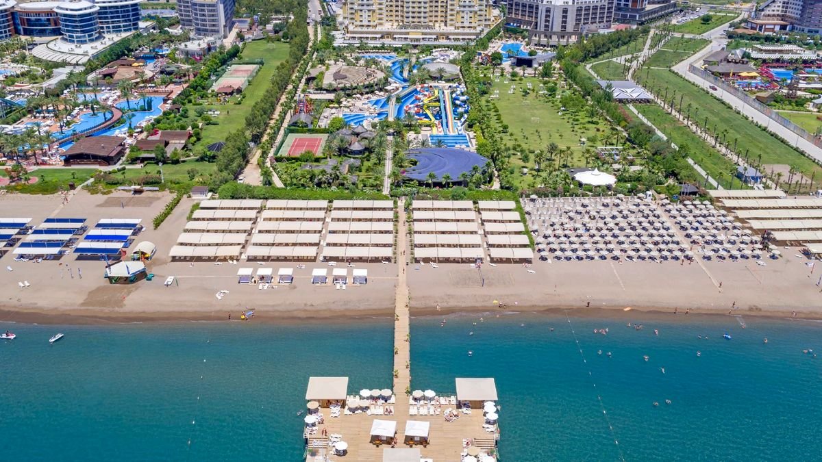 Hotel Royal Holiday Palace