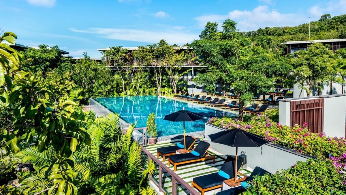 Pullman Phuket Arcadia Naithon Beach