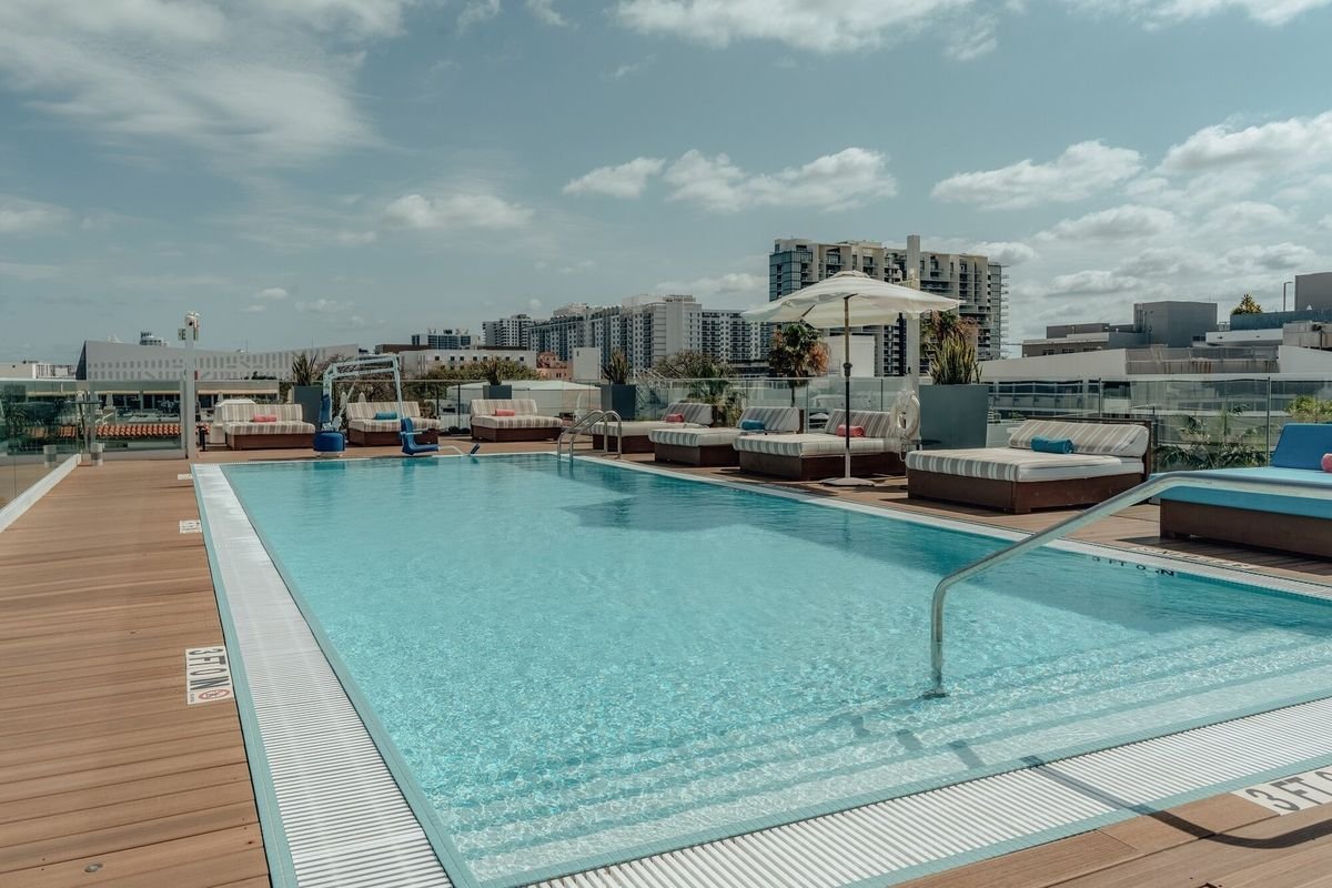 Hotel Iberostar Waves Miami Beach