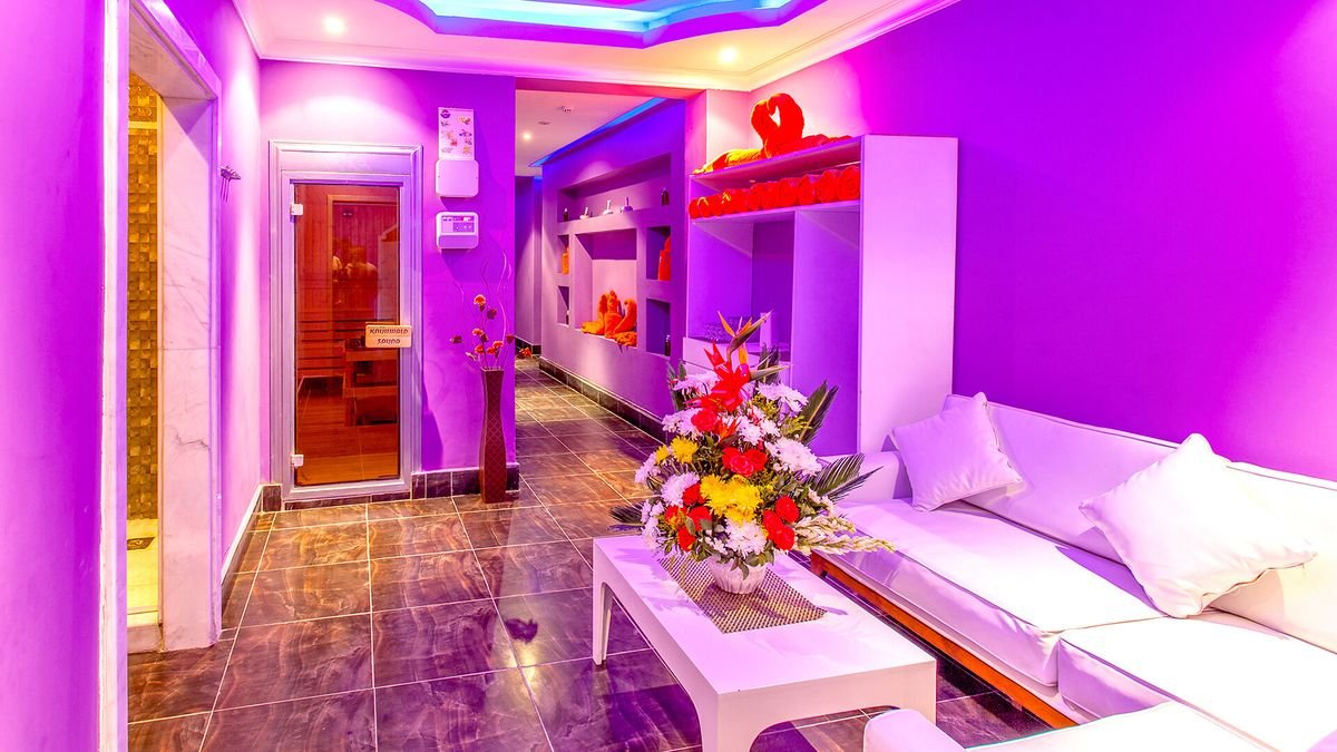 Hotel Jasmine Palace Resort & Spa