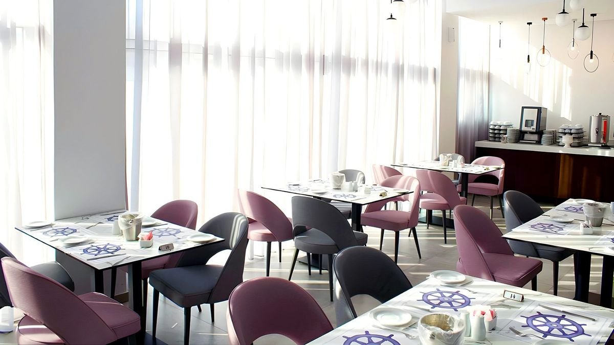 Hotel Kapetanios Bay
