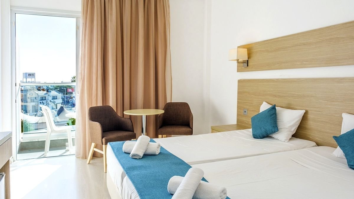 Hotel Kapetanios Bay