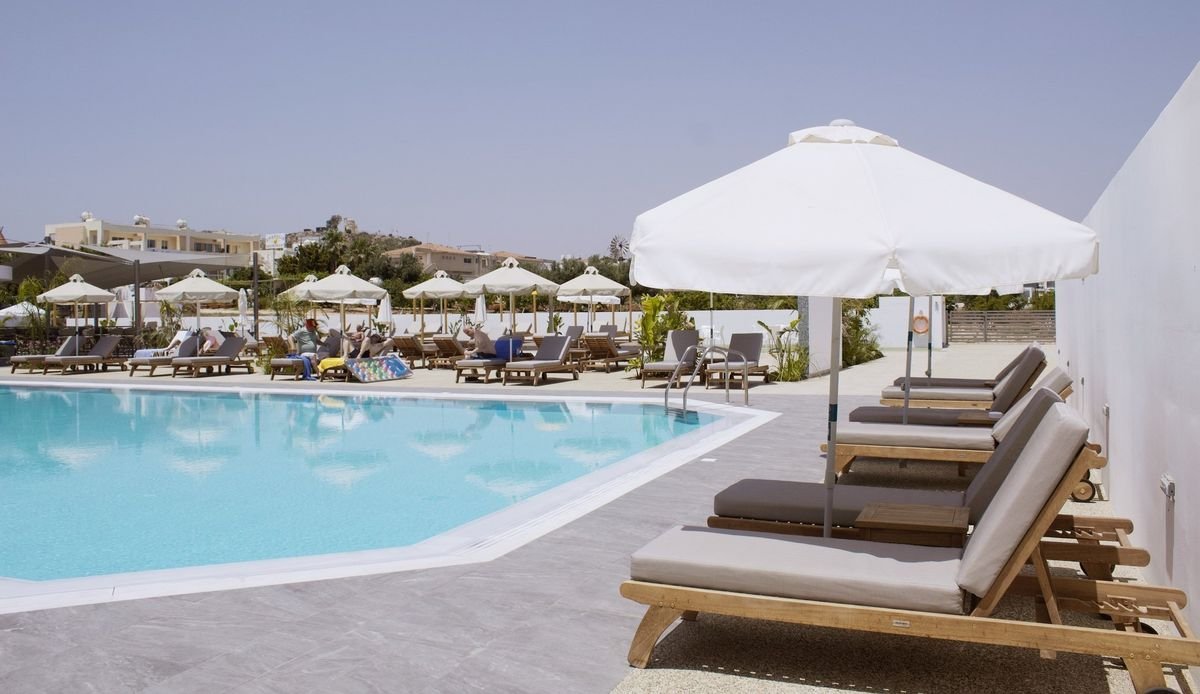 Hotel Kapetanios Bay