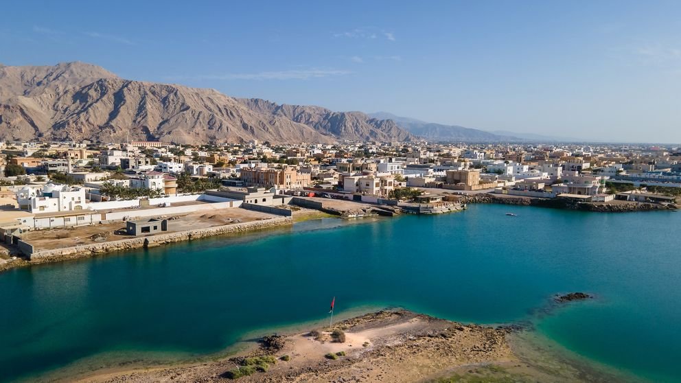 regiony-zjednoczone-emiraty-arabskie-wyspy-miasta-i-atrakcje-w