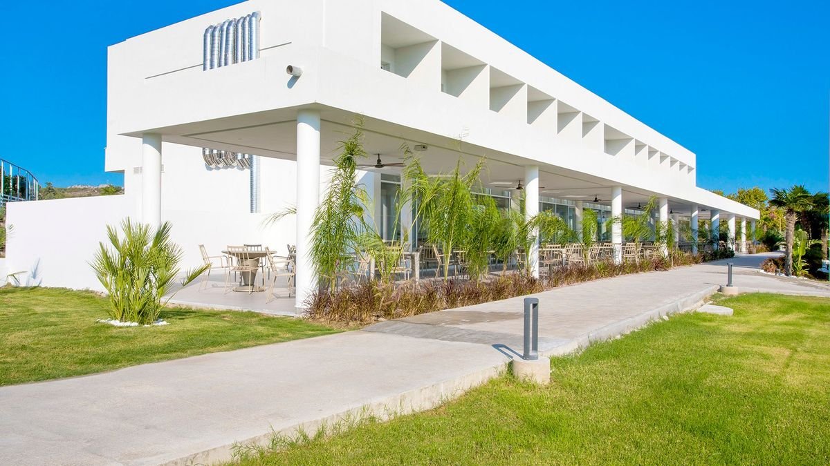 Hotel White Dreams Resort
