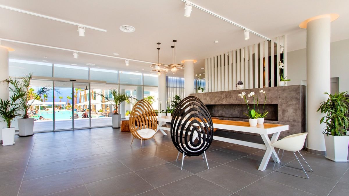 Hotel White Dreams Resort