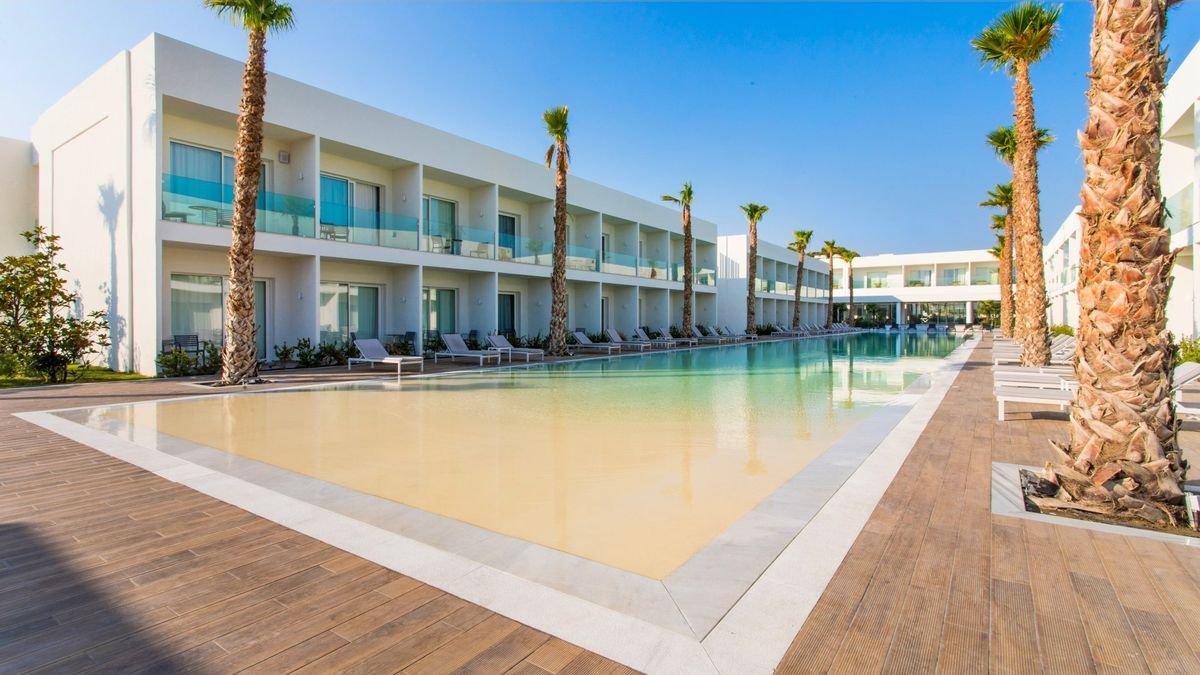 Hotel White Dreams Resort