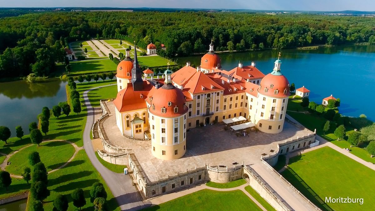 Saksonia za kulisami