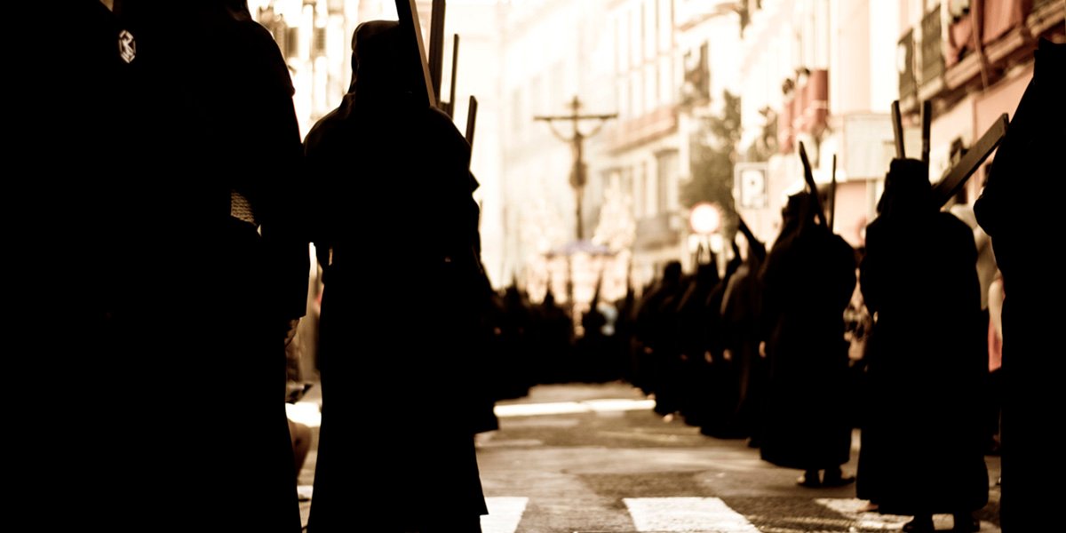 Czarna Procesja i Wielkanoc w Sorrento