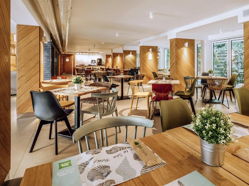 Ibis Styles Roomer Golden Sands