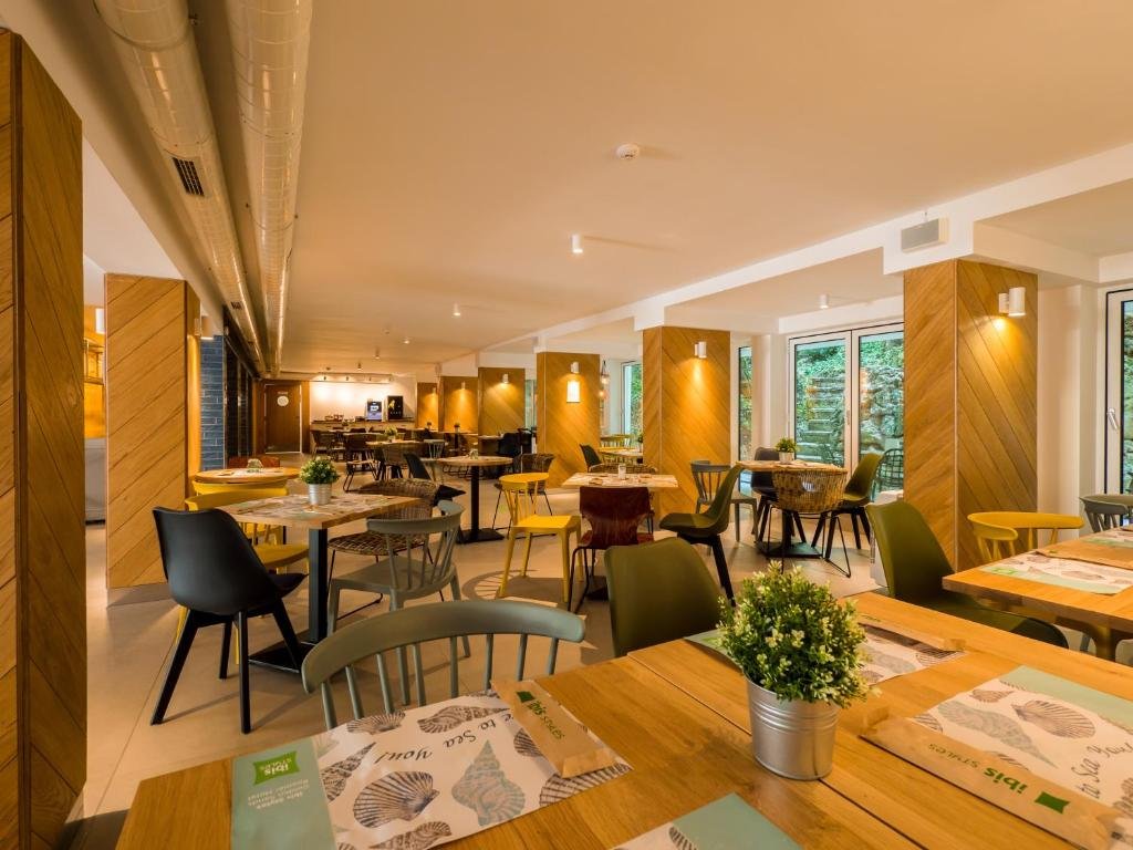 Ibis Styles Roomer Golden Sands