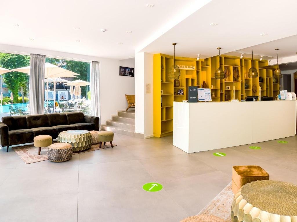 Ibis Styles Roomer Golden Sands