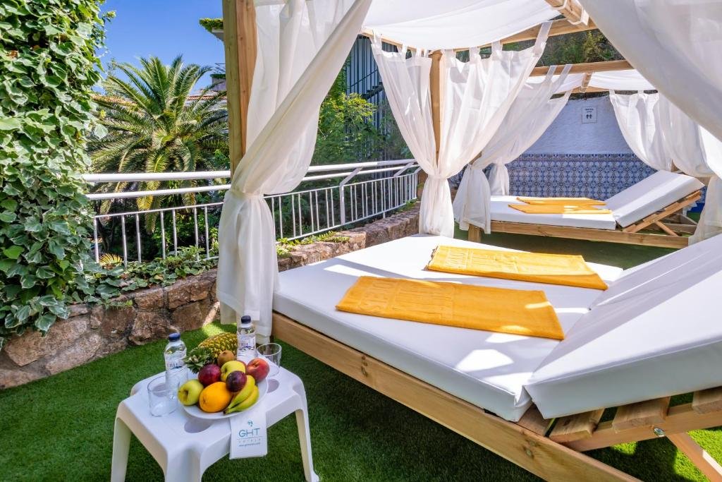 Hotel GHT Neptuno
