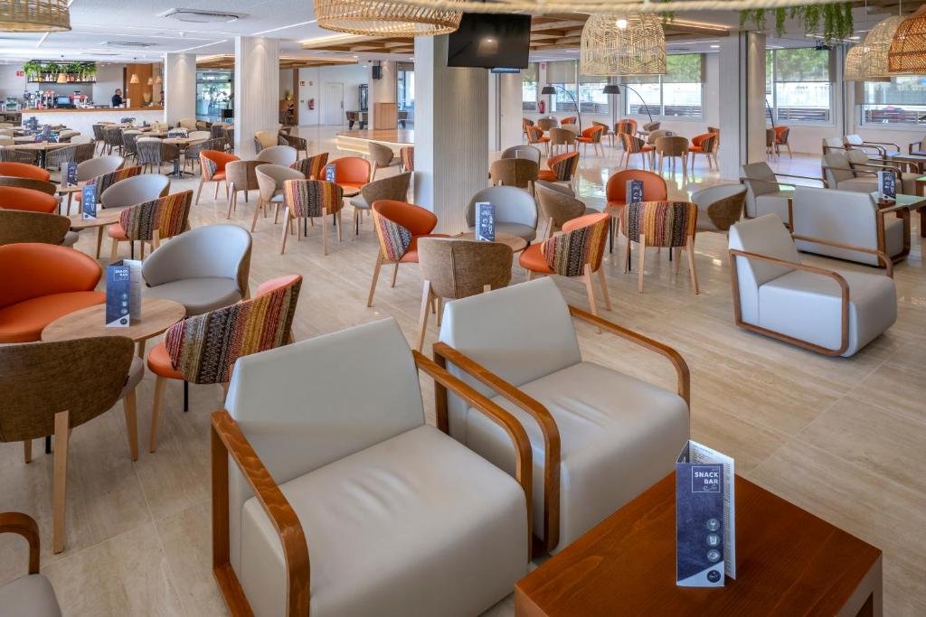 Hotel GHT Oasis Tossa & SPA