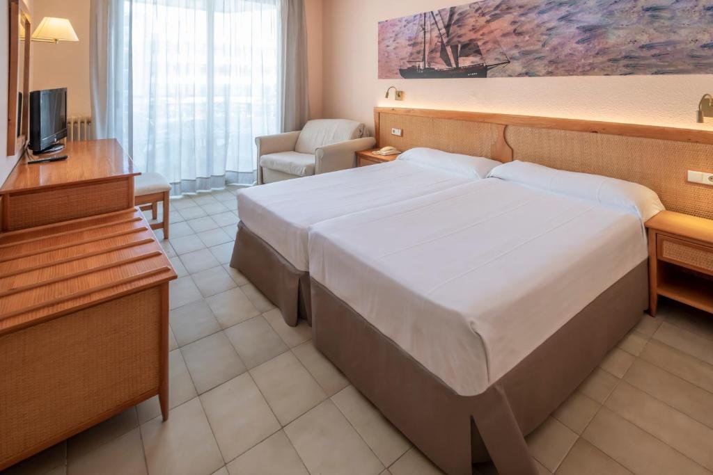 Hotel GHT Oasis Tossa & SPA