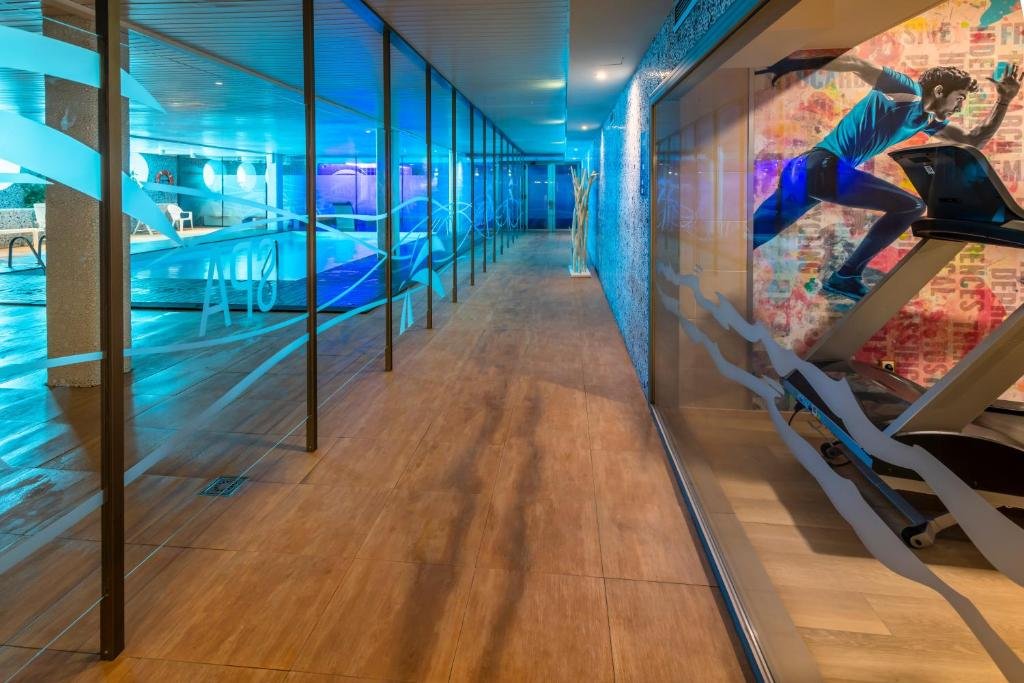 Hotel GHT Oasis Tossa & SPA