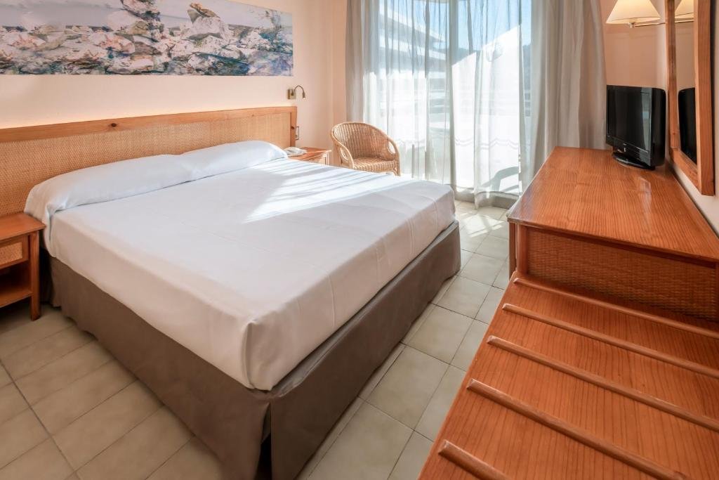 Hotel GHT Oasis Tossa & SPA
