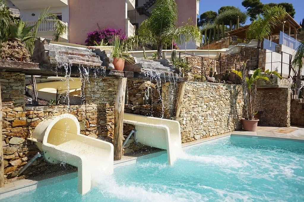 Hotel Alba Seleqtta