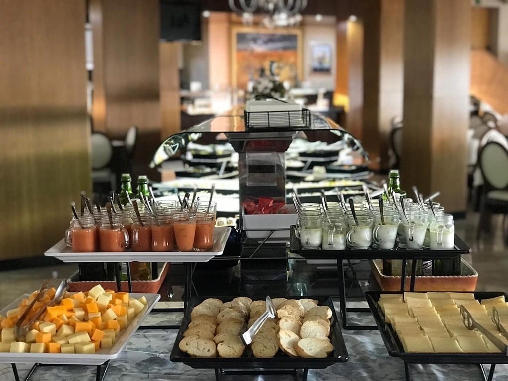 Hotel Alba Seleqtta
