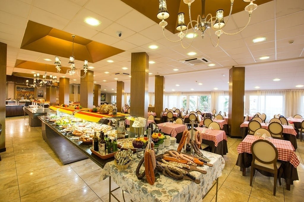 Hotel Alba Seleqtta