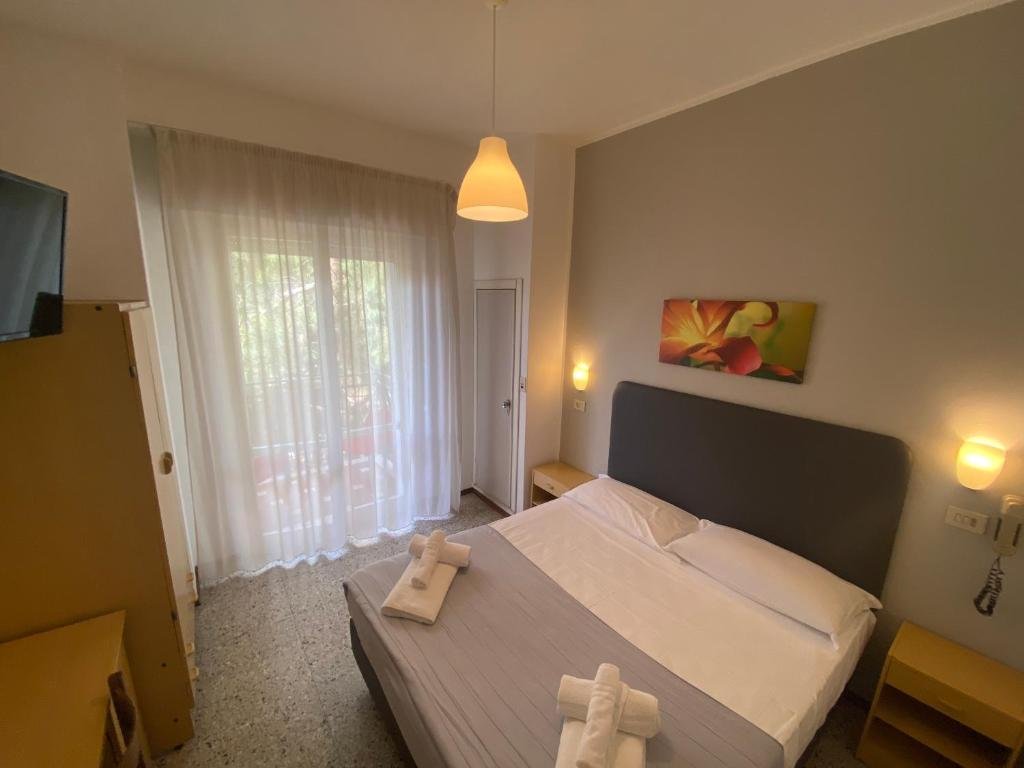 Hotel Ausonia B&B